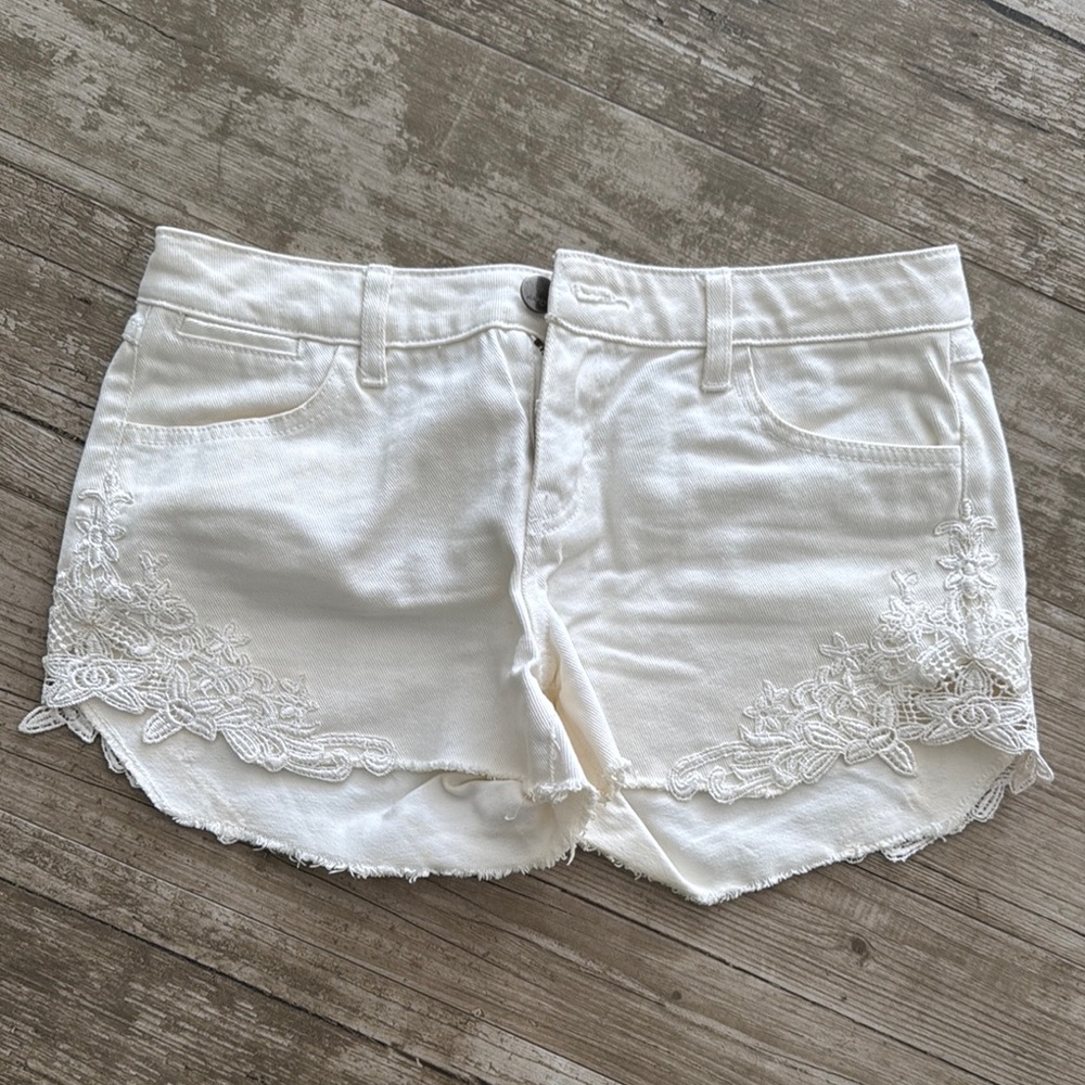 Harper White Jean Shorts Distressed Cut-Off Style